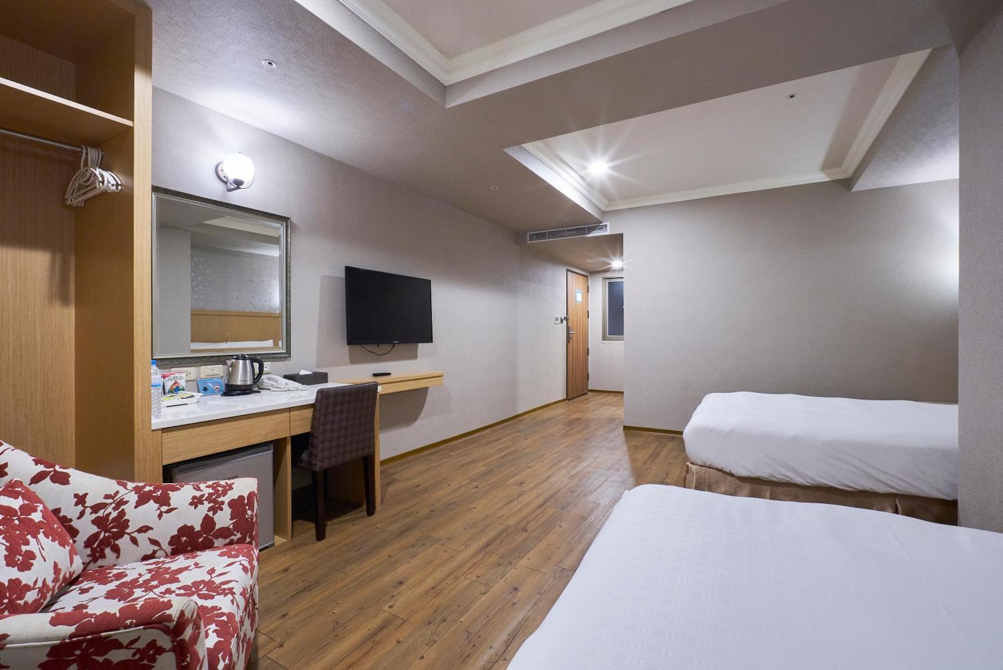 Fish Hotel-Pingtung Экстерьер фото